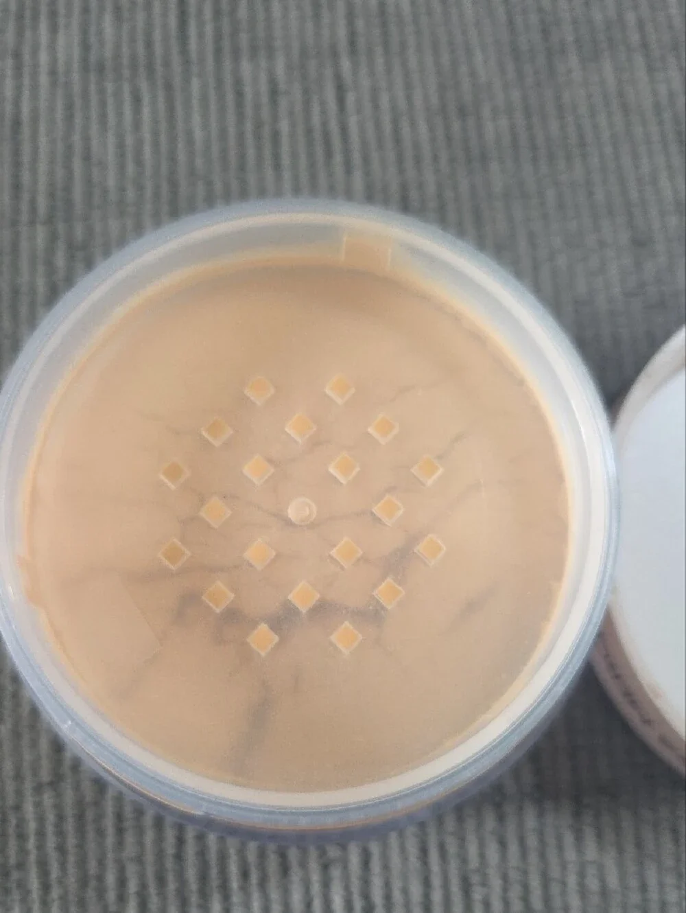 laura mercier translucent loose